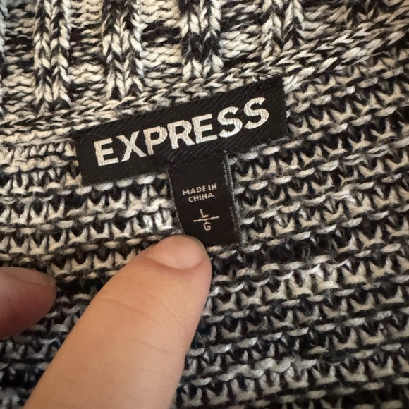 Express Black White Gray Knit Women's Sweater Long Cardigan sz L - Picture 7 of 9